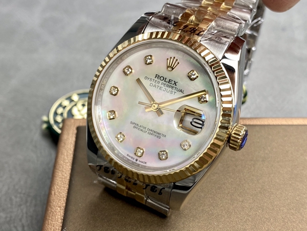 激安ロレックス背面デザイン